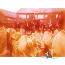 Carnaval 1977 Klaproosstraat 1ste prijs Klaprozen Coll. Lamers-Hendriks (1)